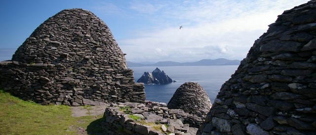 Beehive huts on UNESCO's Skellig Islands - photo wiki commons