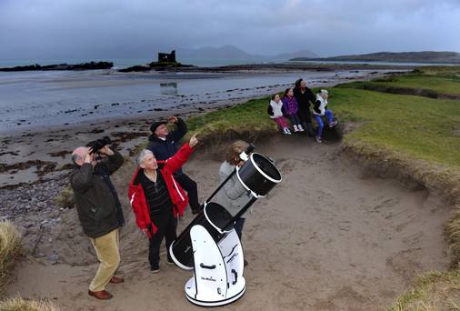 Star gazing at Ballinskelligs beach - photo irish Independent newspaper