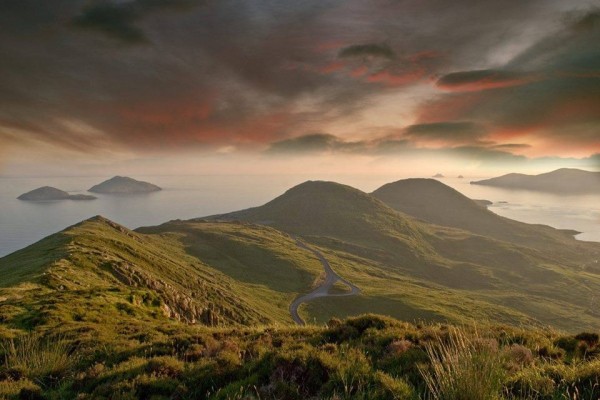 Stunning by day - Mike Curran, Lohar